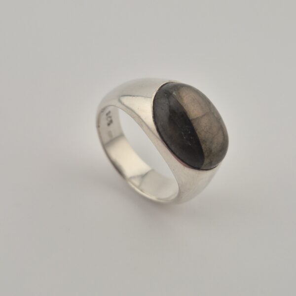12453 Vintage 925 Sterling Silver Ring — Labradorite