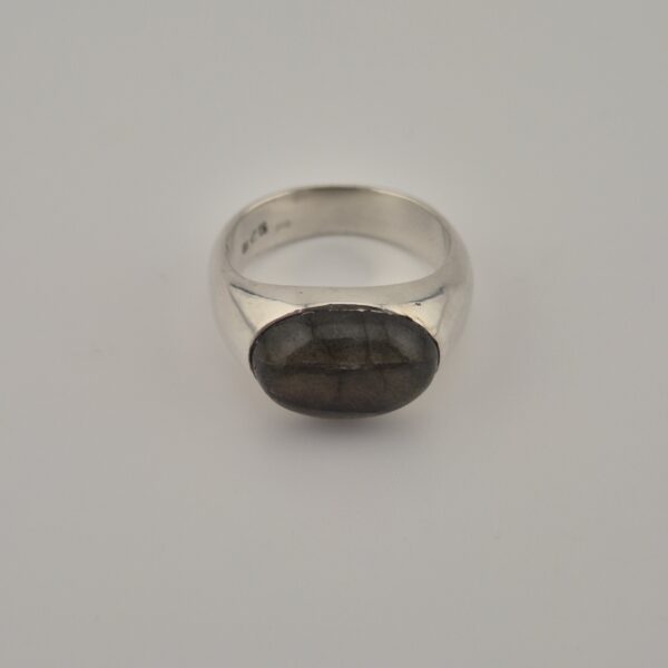 12454 Vintage 925 Sterling Silver Ring — Labradorite