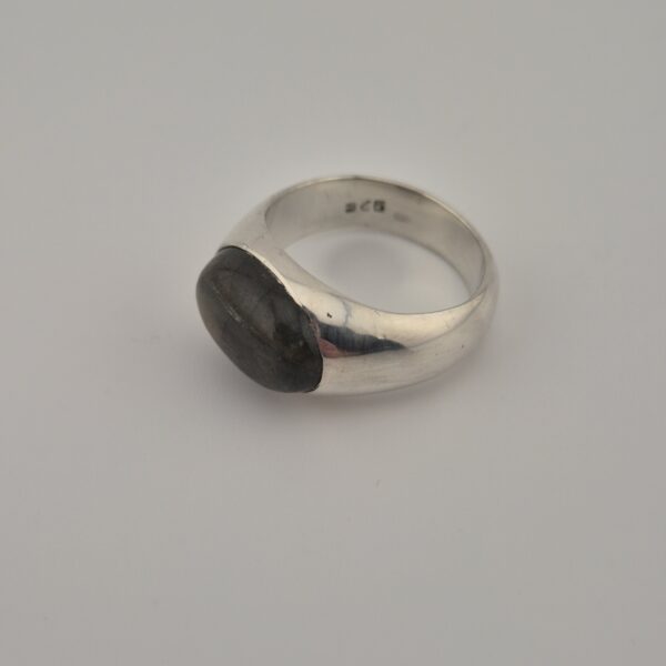 12455 Vintage 925 Sterling Silver Ring — Labradorite