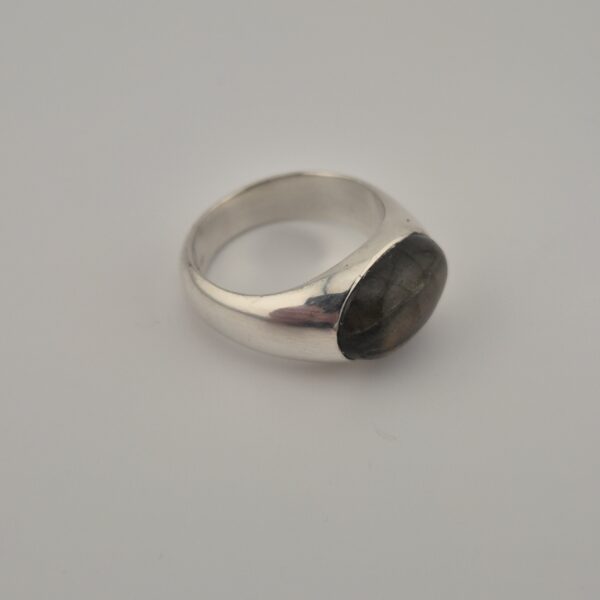 12457 Vintage 925 Sterling Silver Ring — Labradorite