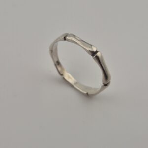 Vintage 925 Sterling Silver Ring — Geometric Link Design