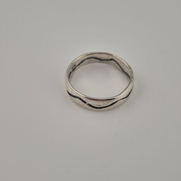 2026/07/12843-scaled.jpg Vintage 925 Sterling Silver Ring — Wave Openwork Design