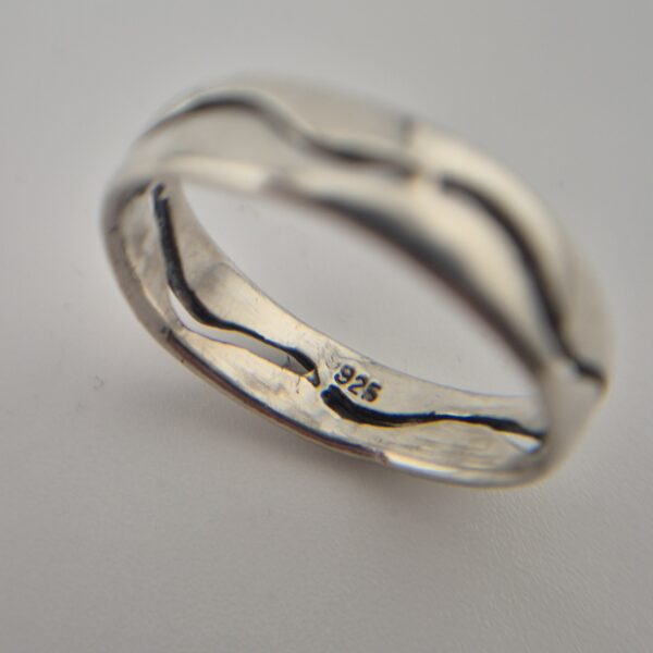 2026/07/12844-scaled.jpg Vintage 925 Sterling Silver Ring — Wave Openwork Design