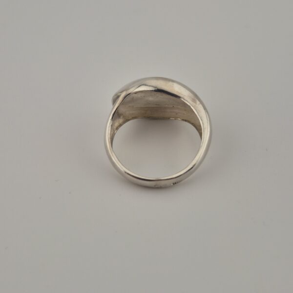 Vintage 925 Sterling Silver Ring — Sculptural Design