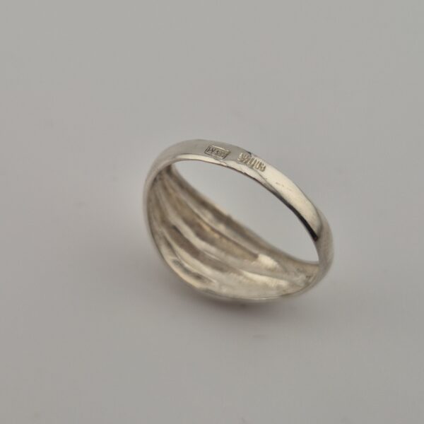 2026/07/13120-scaled.jpg Vintage 925 Sterling Silver Ring — Layered Design