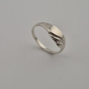 Vintage 925 Sterling Silver Ring — Flowing Line Design