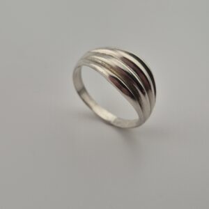 Vintage 925 Sterling Silver Ring — Layered Design