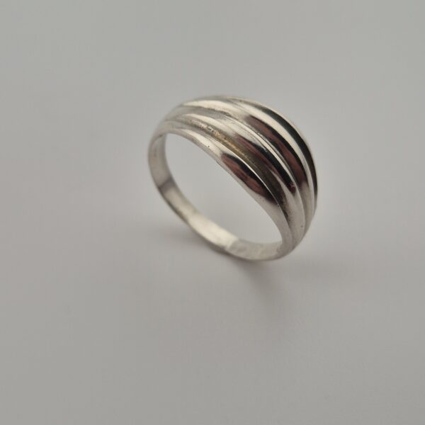 2026/07/13153-scaled.jpg Vintage 925 Sterling Silver Ring — Layered Design