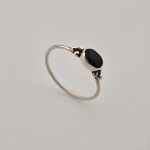 Vintage 925 Sterling Silver Ring — Minimalist Black Onyx