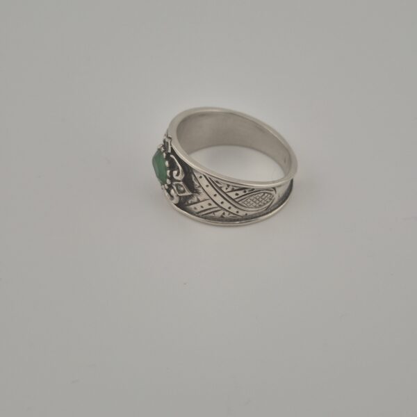 Vintage 925 Sterling Silver Ring — Green Tourmaline