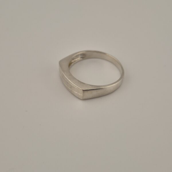 Vintage 925 Sterling Silver Signet Ring — Diagonal Lines
