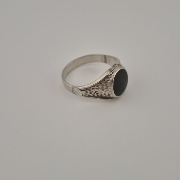 Vintage 925 Sterling Silver Signet Ring — Black Onyx