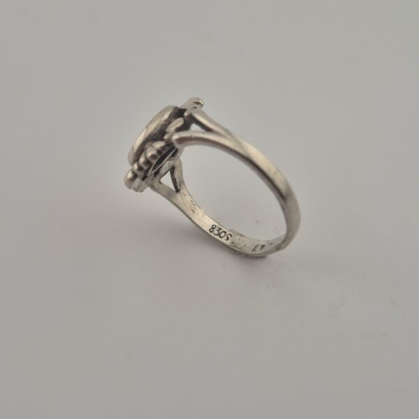 Vintage 830 Silver Garnet Ring