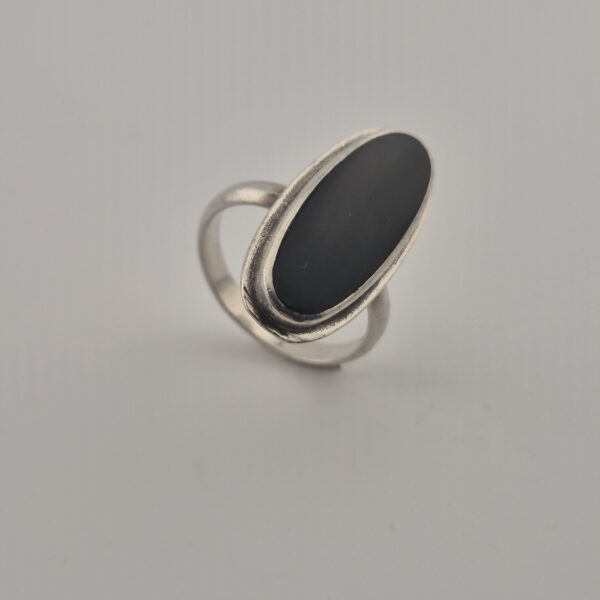 Vintage 925 Sterling Silver Oval Black Onyx Ring