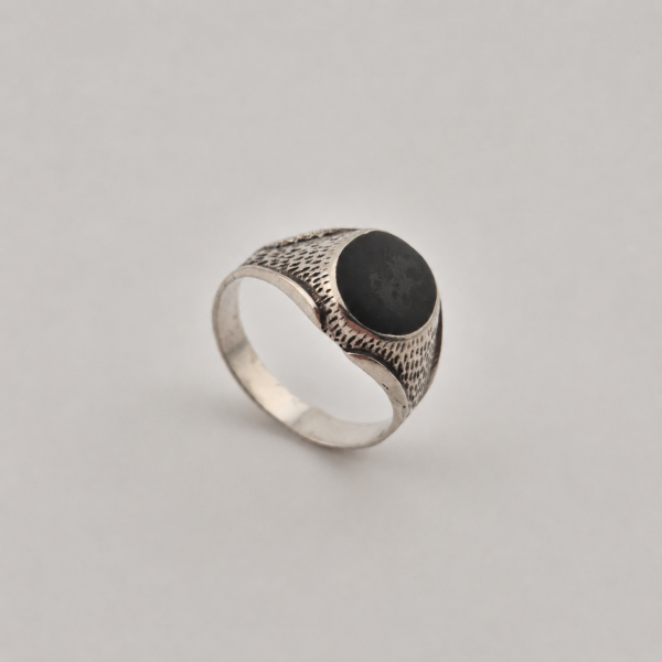 Vintage 925 Sterling Silver Signet Ring — Black Onyx