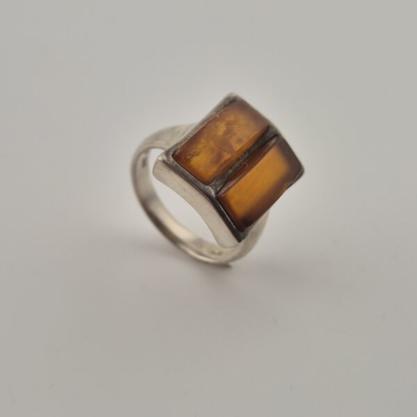 Vintage 925 Sterling Silver Ring with Natural  Amber