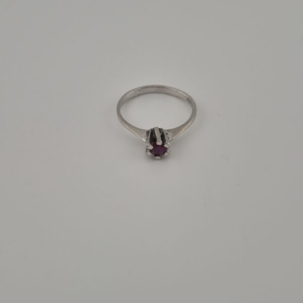 Vintage 925 Sterling Silver Ring with Faceted Amethyst