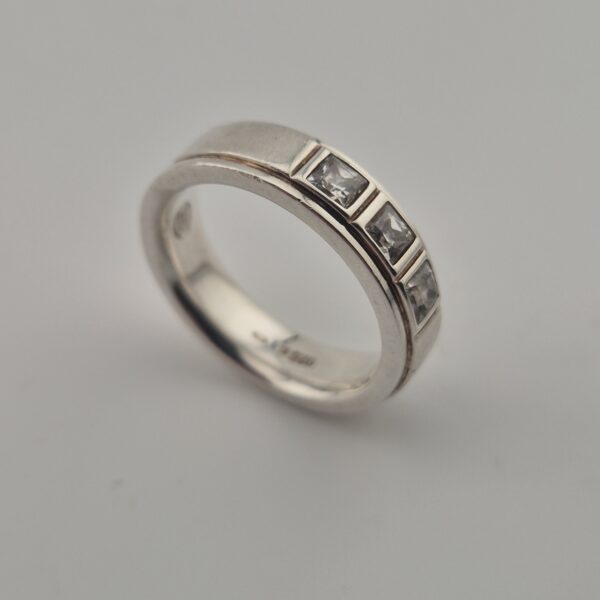 Vintage 925 Sterling Silver Three Crystal Ring